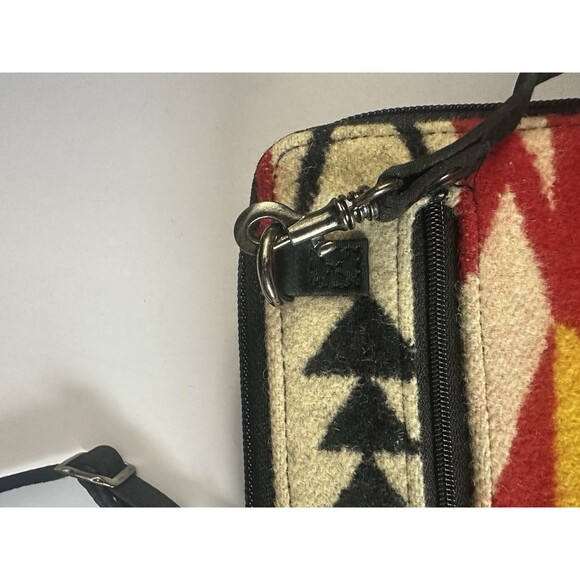 Pendleton Wool Southwest Crossbody Bag Zip Around Purse Detachable Strap Wallet - Picture 9 of 10